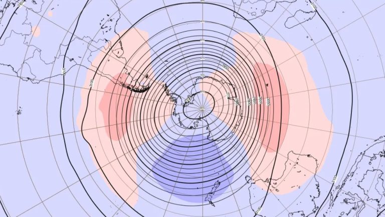10 hPa temperature weekly mean anomaly jul 3 2025
