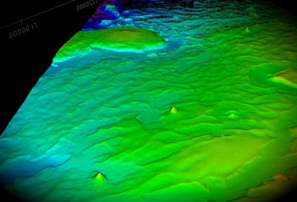 new-mountain-found-ocean-floor-coast-iceland