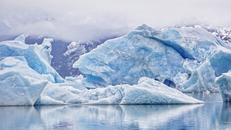 Argentina closes border crossing as record-breaking polar wave sweeps across Chile