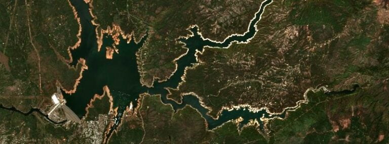 oroville dam april 24 2022 sentinel-2