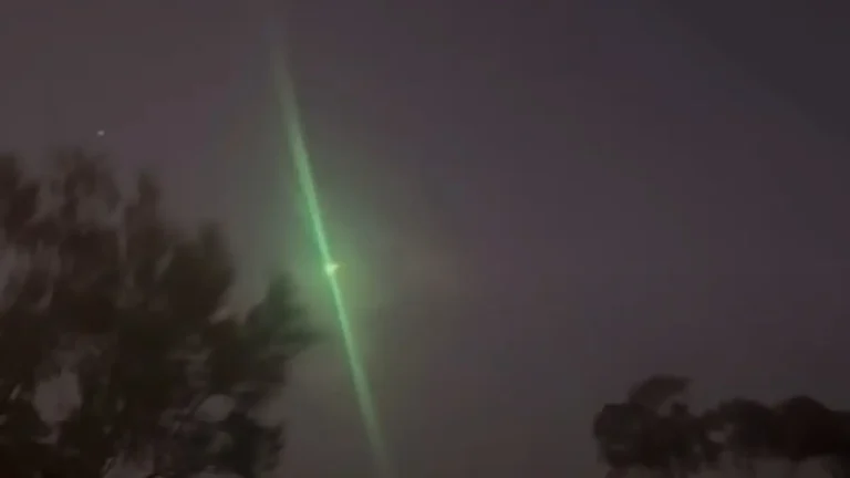 Bright fireball over Western Australia on May 12, 2025