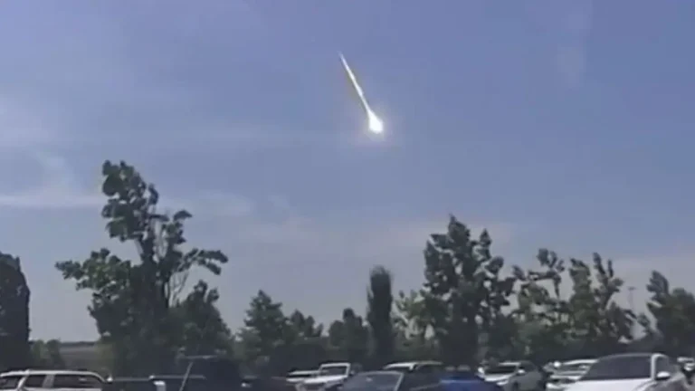 daylight meteor over atlanta on june 26 2025 anna sparks