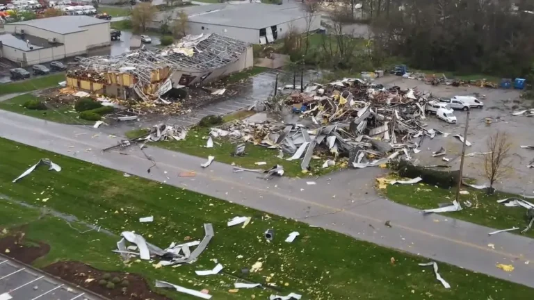 Drone video shows extensive tornado damage in Jeffersontown, Kentucky april 2 2025