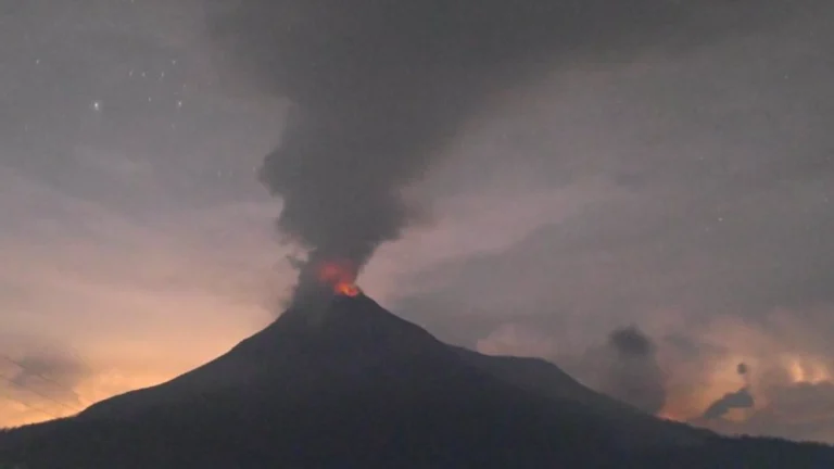 Eruption at Lewotobi Laki-Laki on February 23, 2025