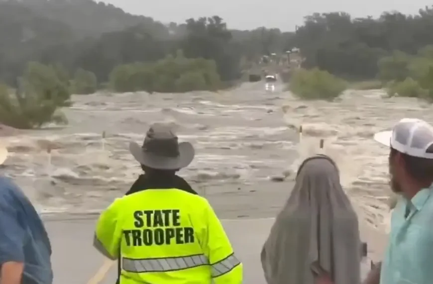 flash flood texas hill county bridge july 4 2025