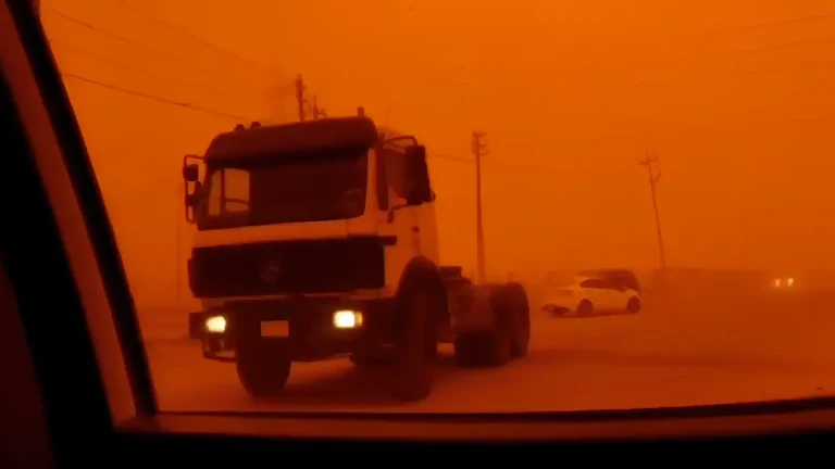 Dust storm in Iraq on April 14, 2025