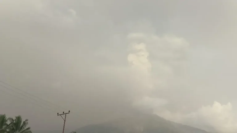 lewotobi laki laki eruption may 18 2025 f