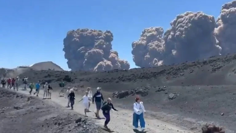 pyroclastic flow etna june 2 2025