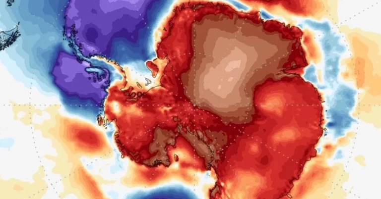 Record heatwave in Antarctica as temperatures surge 30 °C (54 °F) above normal