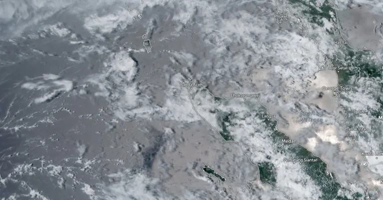 satellite image indonesia 0800 utc on september 9 2024 himawari-9
