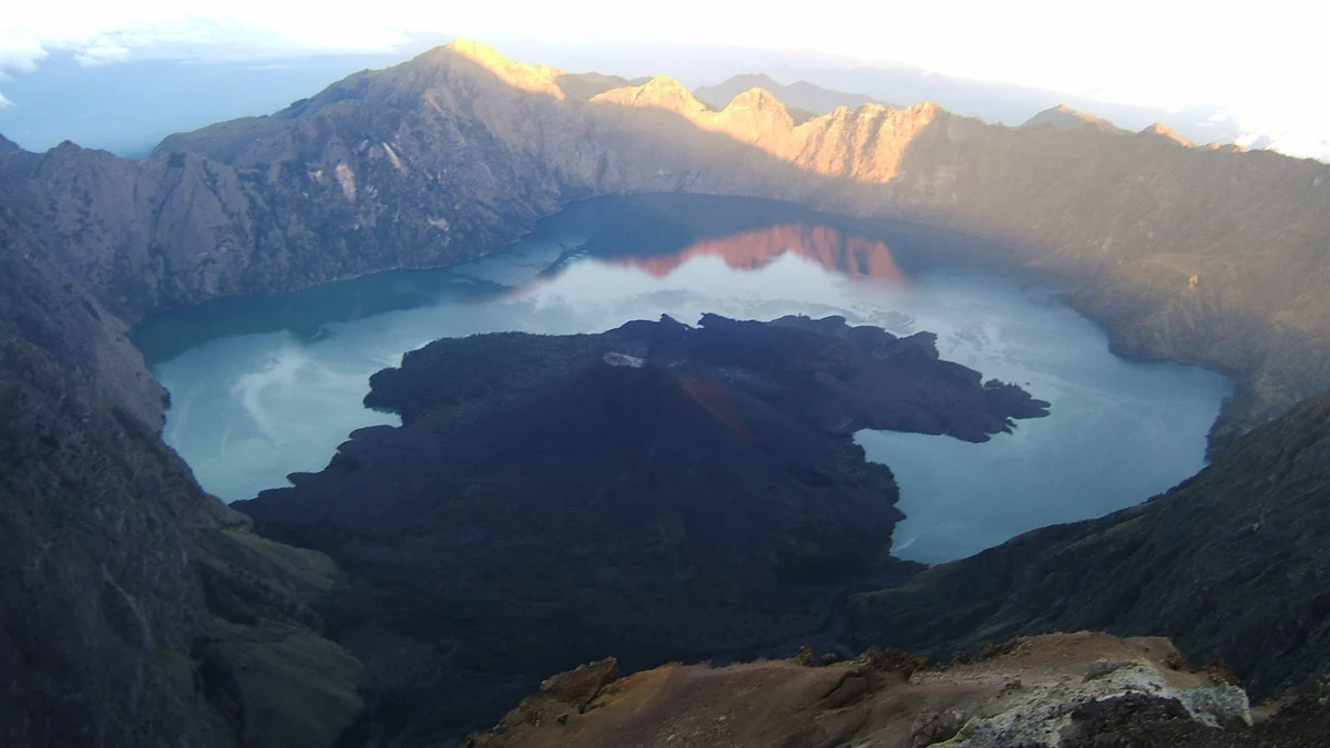 Segara Anak, the volcanic crater on the summit of Rinjani