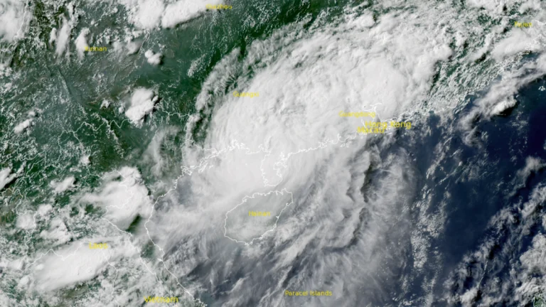 Severe Tropical Storm Wutip making landfall over Guangdong. Credit: GEO-KOMPSAT 2A RAMMBCIRA, The Watchers. Acquired at 08:30 UTC on June 14, 2025.
